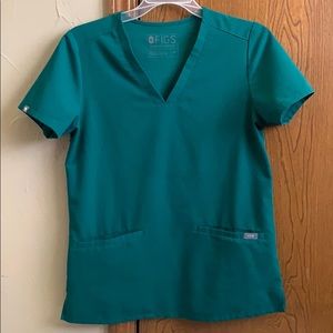 FIGS HUNTER GREEN XS TOP